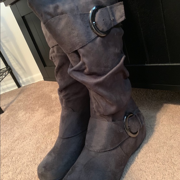 Shoes - Womens boots